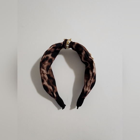 1 piece leopard pattern Pearl Chain headband. - Picture 2 of 6
